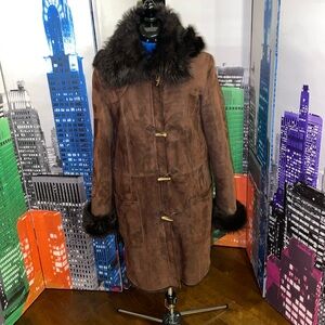 Leather coat high quality 
Lamb shearling 
Made in Turkey size S-M